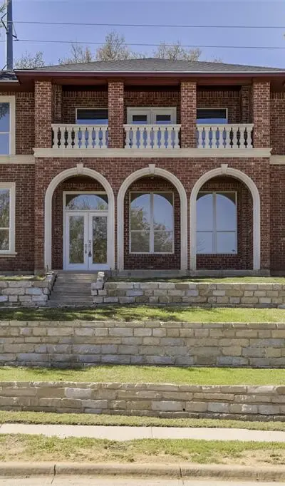 2916 Forestwood Drive, Arlington TX 76006