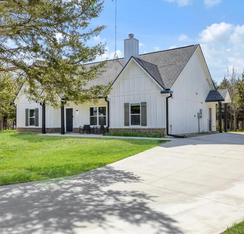 865 County Road 4519, Wolfe City TX 75496