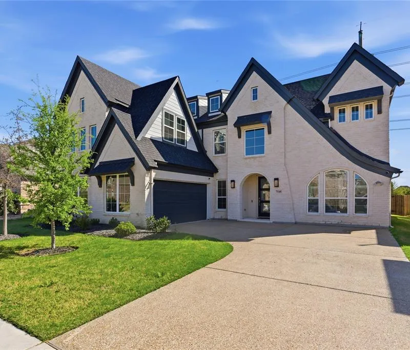 7548 Ridge Lane, Grand Prairie TX 75054