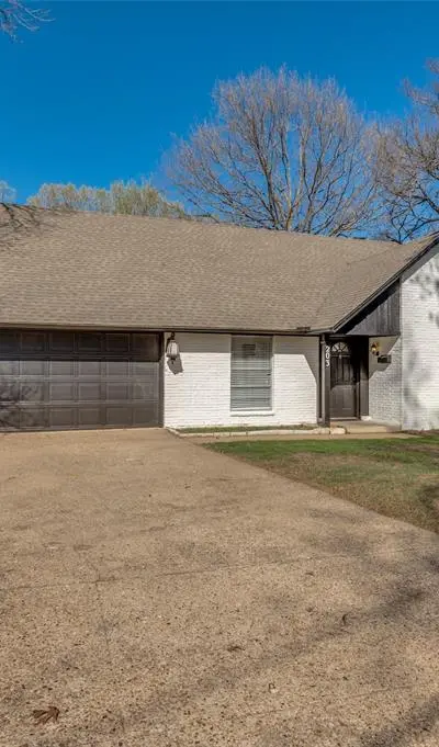 203 Timothy Trail, Duncanville TX 75137 - Photo 3