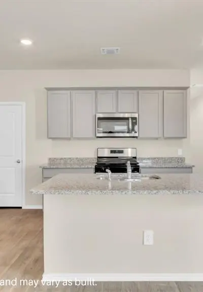 2108 Chantilly Lane, Arlington TX 76015 - Photo 4