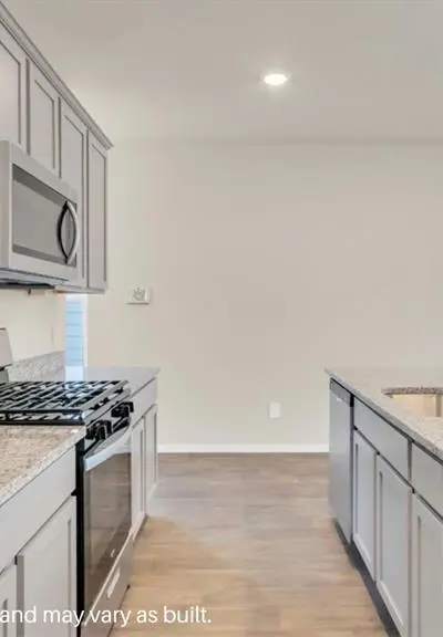 2124 Chantilly Lane, Arlington TX 76015 - Photo 5