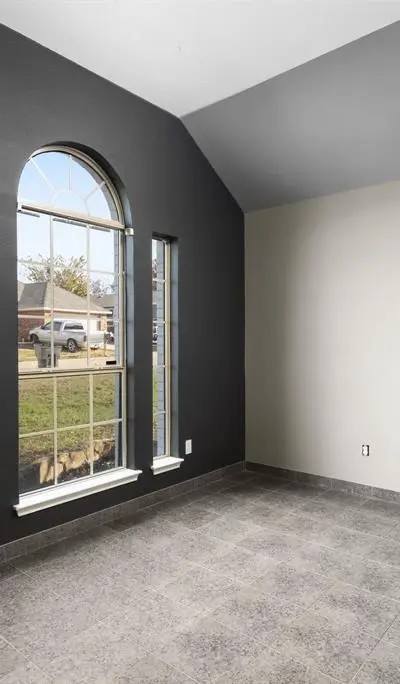 309 Dupont Circle, Fort Worth TX 76134 - Photo 4