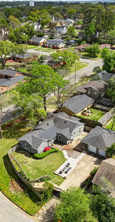 1403 S Robertson Avenue, Tyler TX 75701 - Photo 2