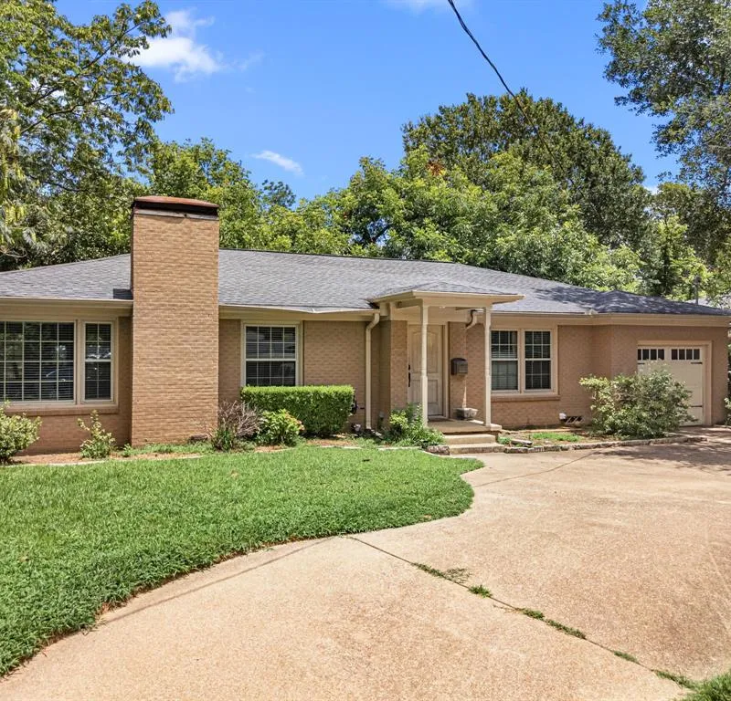 2026 S Wall Avenue, Tyler TX 75701