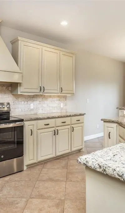 700 Mary Lee Lane, Collinsville TX 76233 - Photo 5