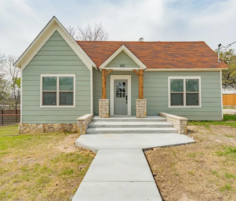 412 N Kirk Street, Hico TX 76457