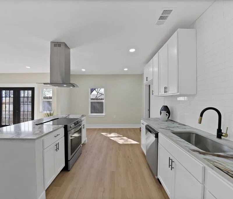 2803 Wilkinson Avenue, Fort Worth TX 76103
