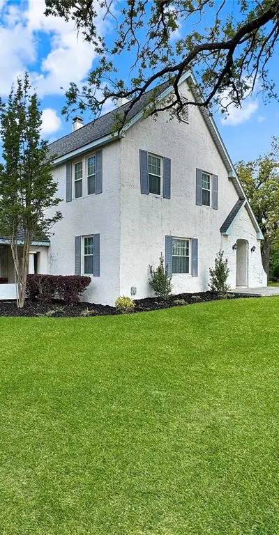 1205 Forest Ridge Drive, Bedford TX 76022 - Photo 5