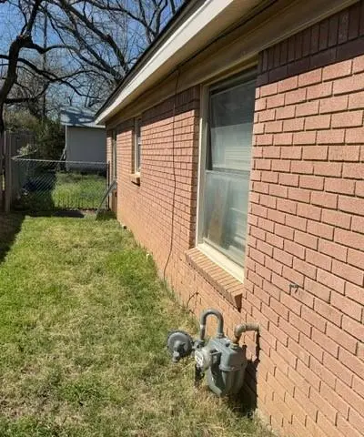 512 Kimbrough Street, White Settlement TX 76108 - Photo 3