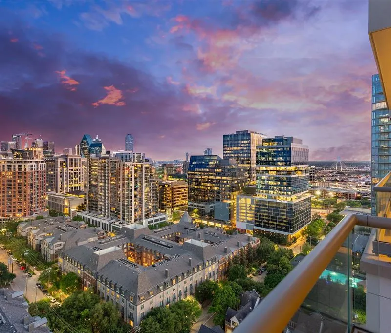 2300 WOLF Street # 18A, Dallas TX 75201
