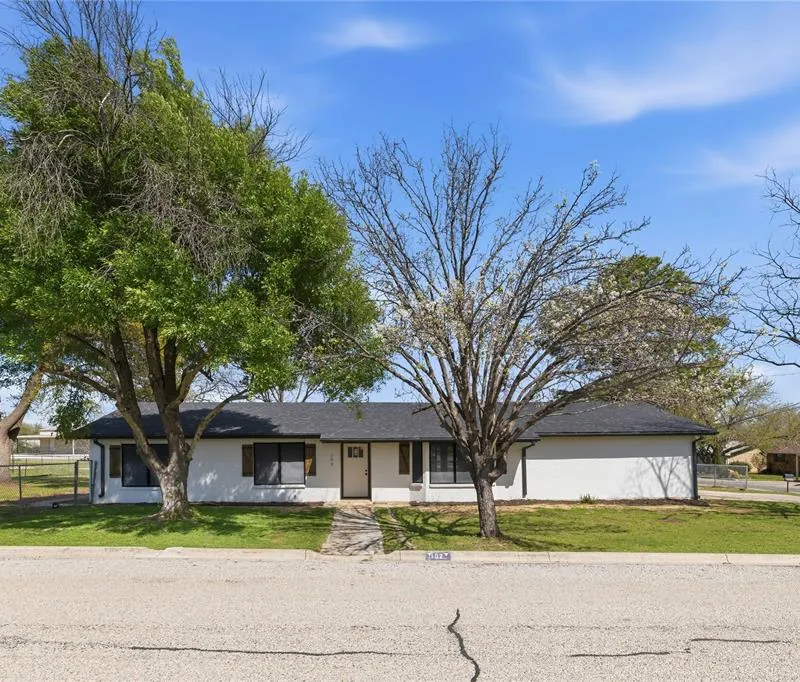 102 James Boulevard, Early TX 76802