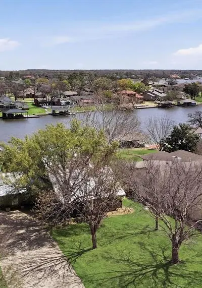 519 Kiowa Drive W, Lake Kiowa TX 76240