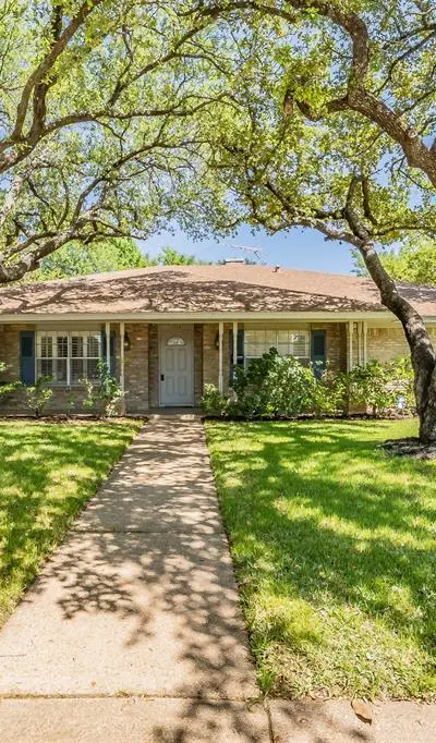 1718 Timbers Drive, Irving TX 75061