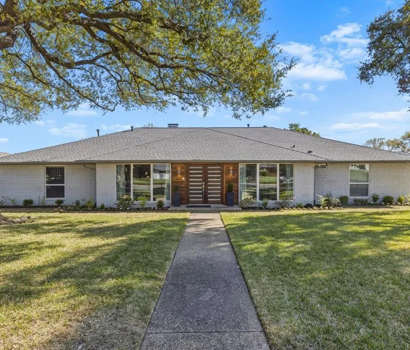 7724 Meadowhaven Drive, Dallas TX 75254