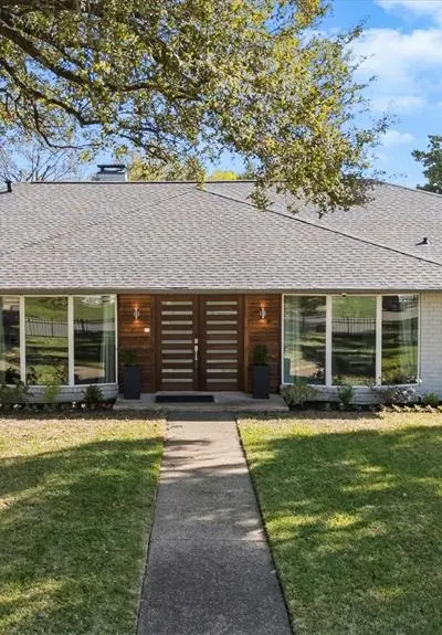 7724 Meadowhaven Drive, Dallas TX 75254 - Photo 2