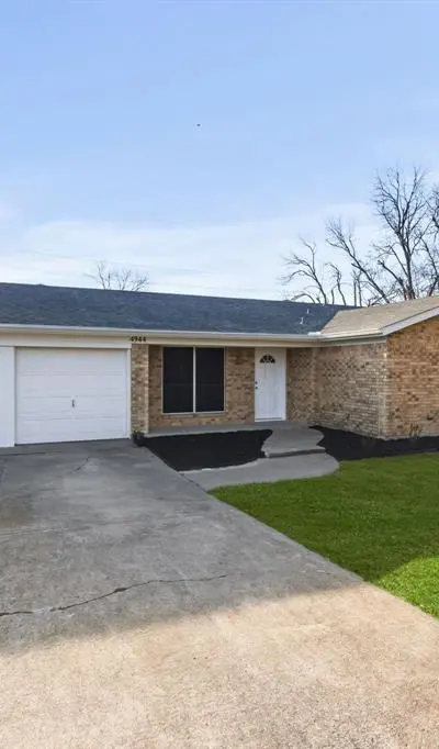 4944 Saucer Drive, Haltom City TX 76117 - Photo 2