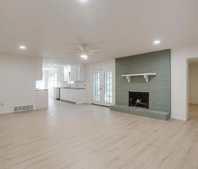 7325 Trimble Drive, Fort Worth TX 76134
