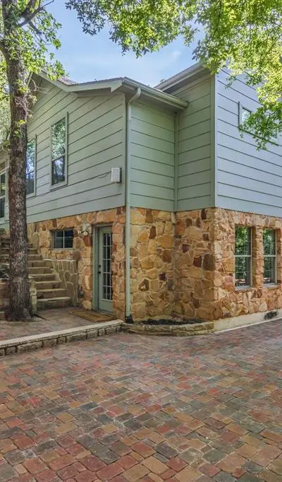 100 N Edgewater Drive, Highland Village TX 75077
