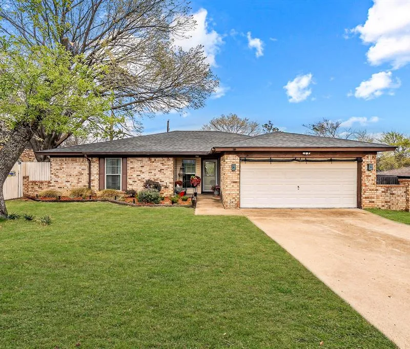 748 Regency Drive, Hurst TX 76054