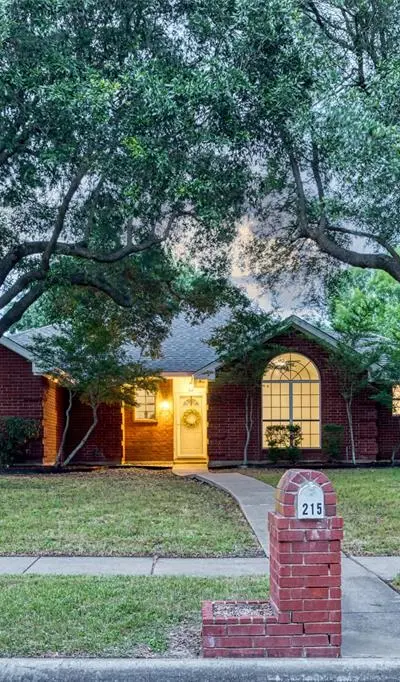 215 Barbara Way, Red Oak TX 75154