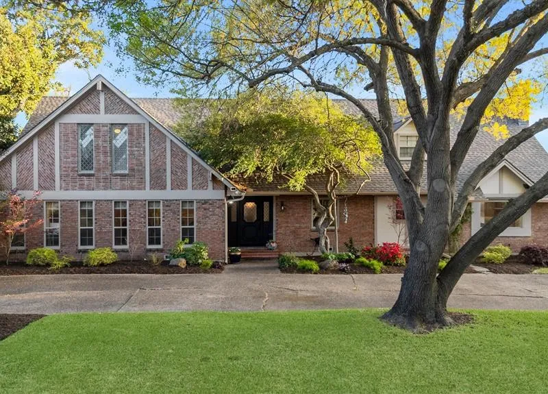 7110 Mossvine Drive, Dallas TX 75254