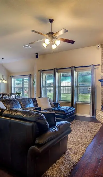 515 Hubbard Circle, Nevada TX 75173 - Photo 3