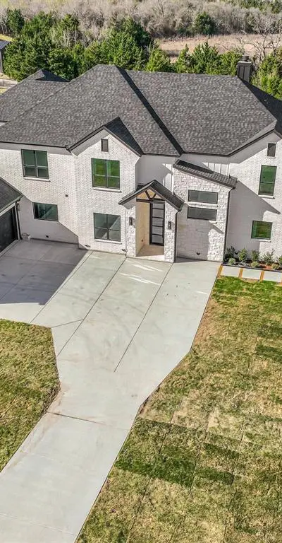 209 Avery Lane, Gunter TX 75058