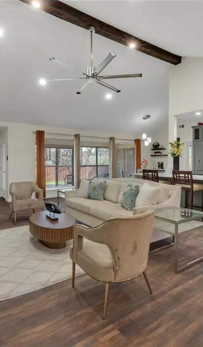 224 Plainview Drive, Hurst TX 76054