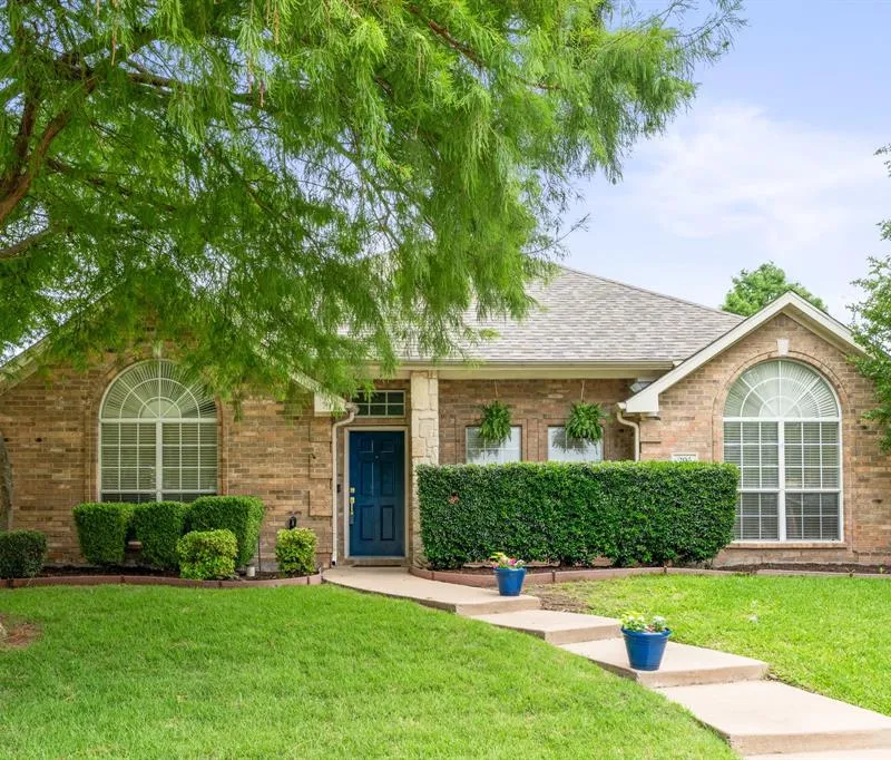 205 Crepe Myrtle Lane, Murphy TX 75094
