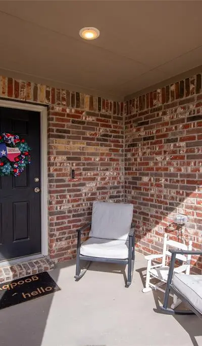 431 Woodhouse Way, Everman TX 76140 - Photo 2