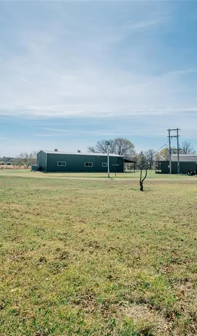 8751 Fm 677 N, Saint Jo TX 76265 - Photo 4