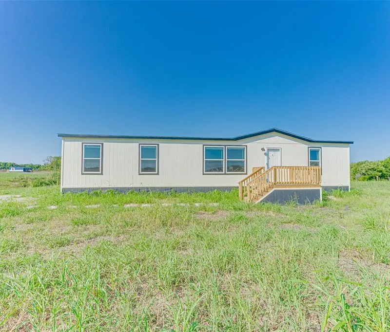 3040 Sitting Bull Lane, Ferris TX 75125