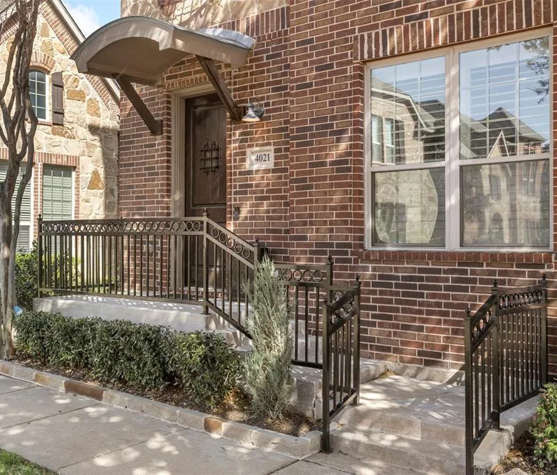 4021 Winsor Drive, Farmers Branch TX 75244