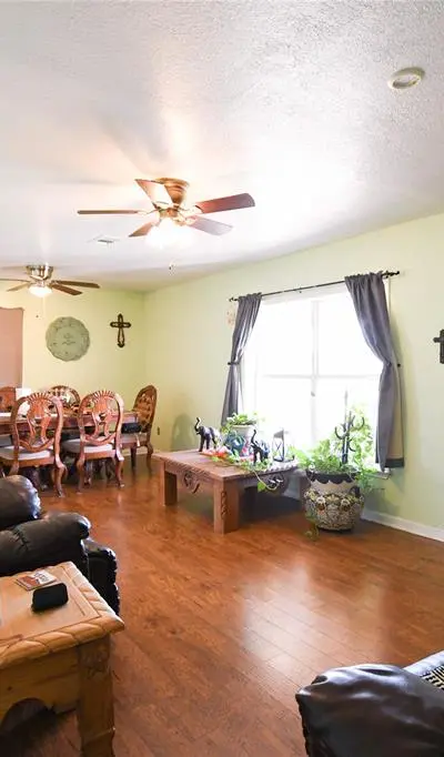 520 W Oak Street, Gunter TX 75058 - Photo 2