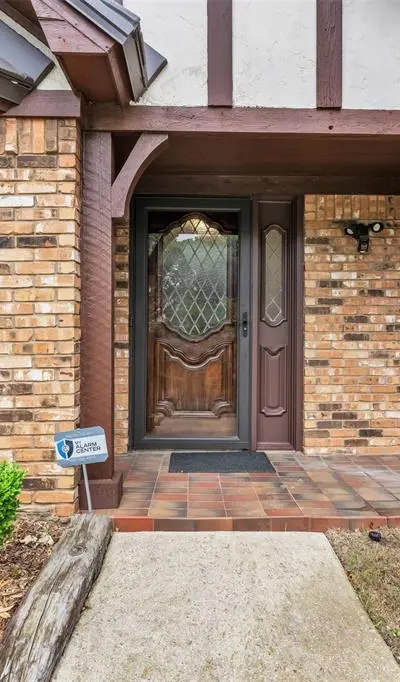 2241 Mountainview Drive, Hurst TX 76054 - Photo 5