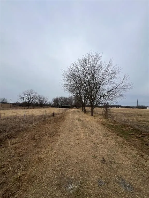 1655 E Fm 120, Denison TX 75021