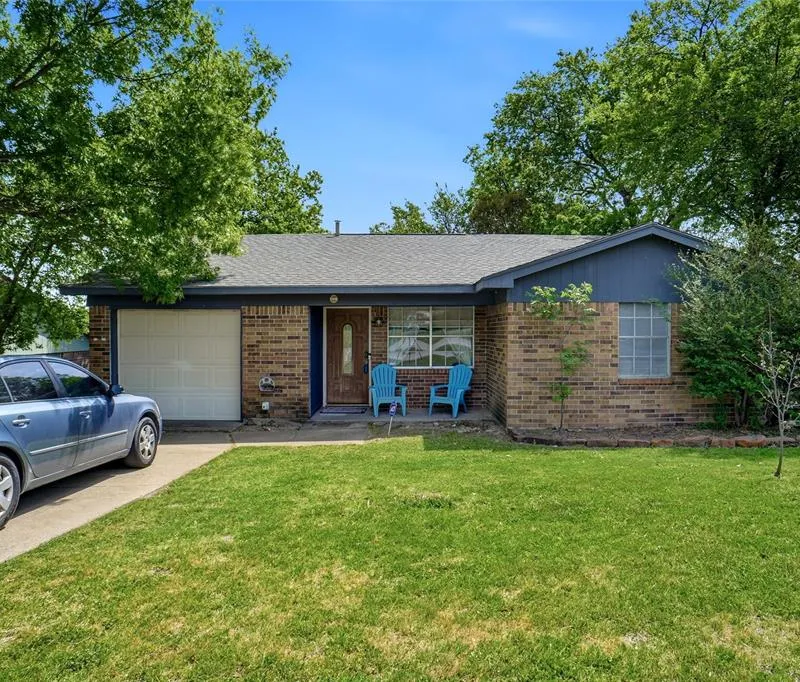 841 Lake View Ridge, White Settlement TX 76108