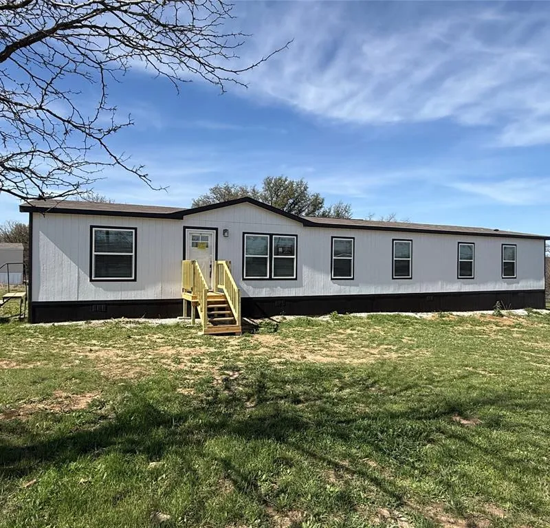380 Valley Ridge Drive, Bridgeport TX 76426