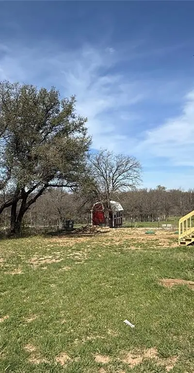 380 Valley Ridge Drive, Bridgeport TX 76426 - Photo 3