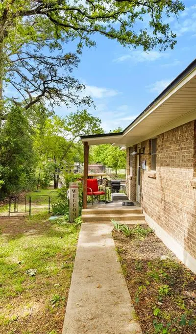 111 Island Park Drive, Gun Barrel City TX 75156 - Photo 3