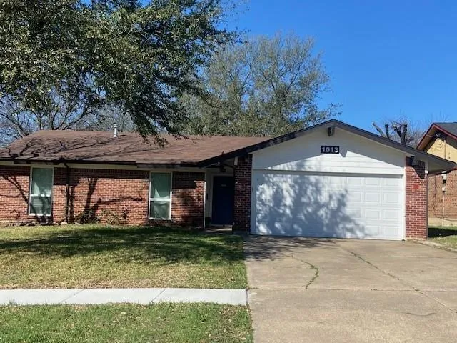 1013 SE 3rd Street, Grand Prairie TX 75051