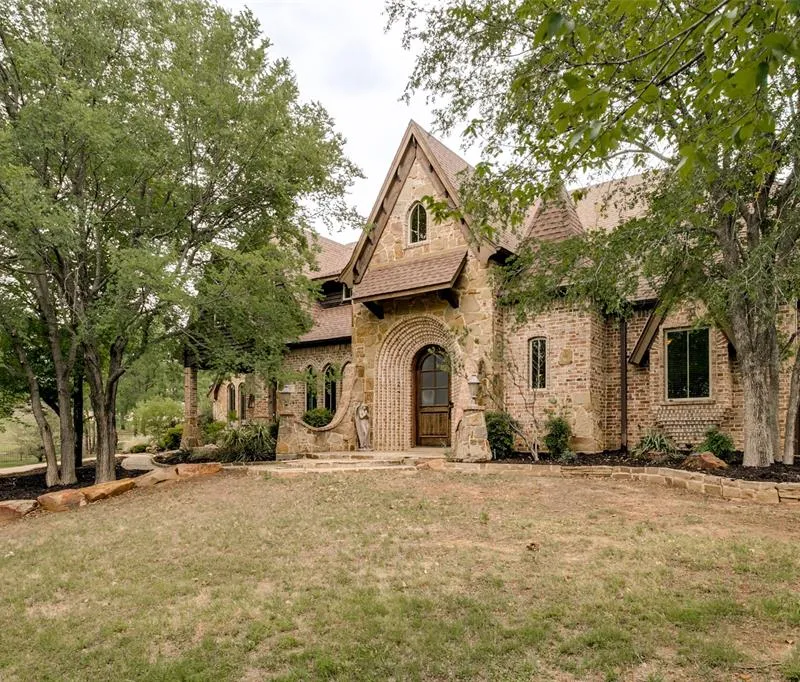 1985 Woodland Drive, Cross Roads TX 76227