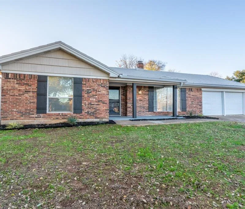 7812 Pebbleford Road, Fort Worth TX 76134