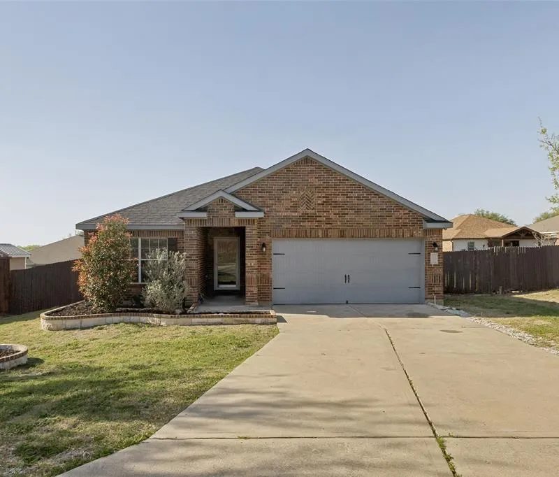 192 Buffalo Ridge Drive, Newark TX 76071
