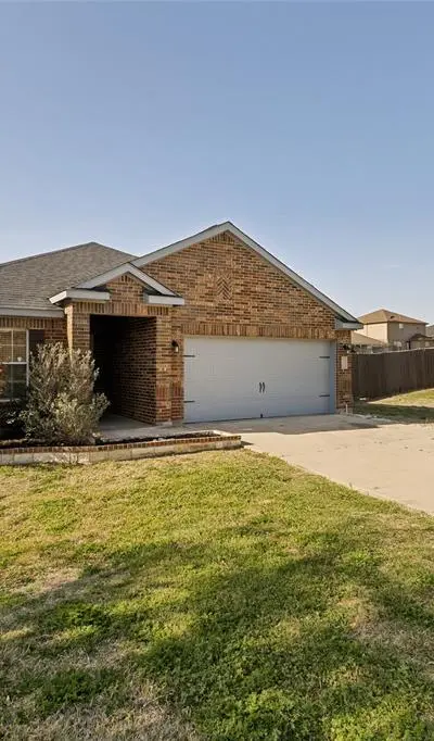 192 Buffalo Ridge Drive, Newark TX 76071 - Photo 3