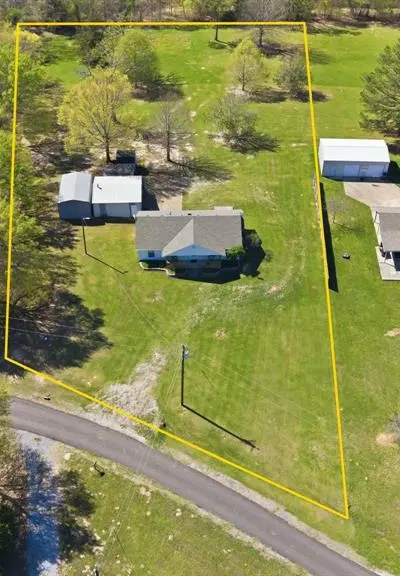 619 County Road 3350, Emory TX 75440