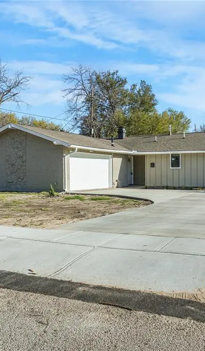 2900 Linden Lea, Irving TX 75061 - Photo 3