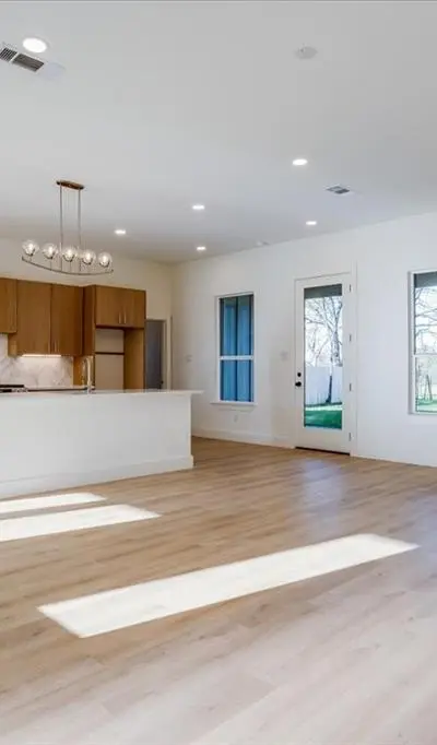 1507 Elk Creek Road, Dallas TX 75253 - Photo 3