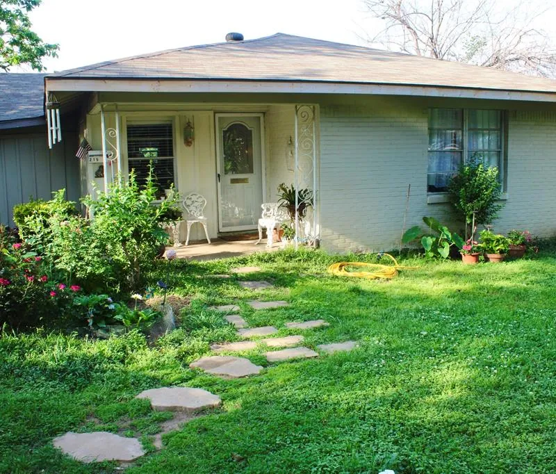 215 E 15th Street, Irving TX 75060